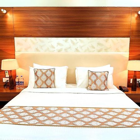 Hotel When In Gurgaon - Opposite To Artemis Hospital Luaran gambar