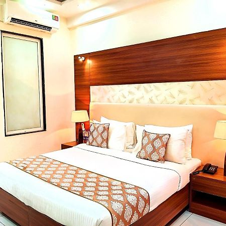 Hotel When In Gurgaon - Opposite To Artemis Hospital Luaran gambar