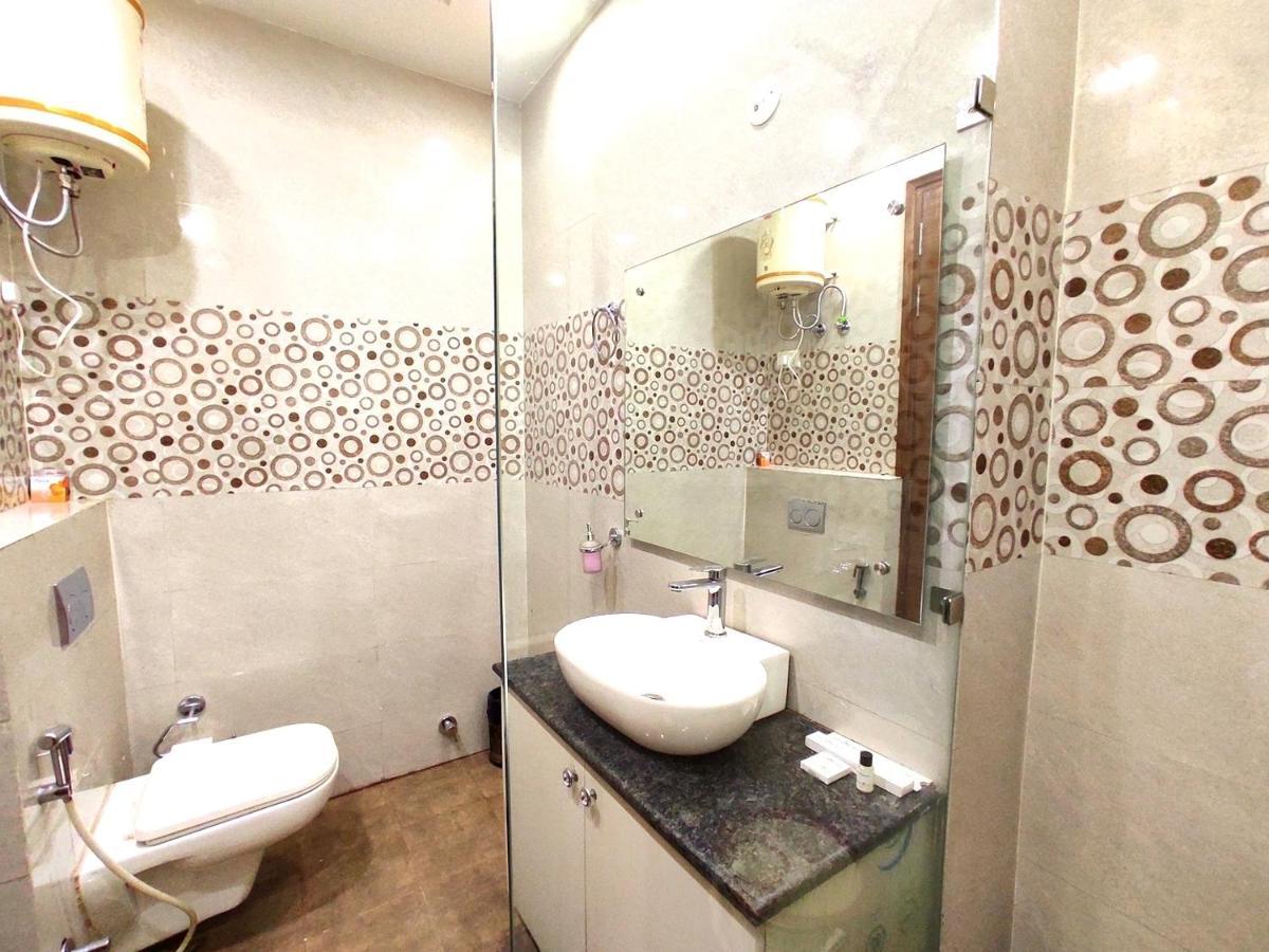 Hotel When In Gurgaon - Opposite To Artemis Hospital Luaran gambar